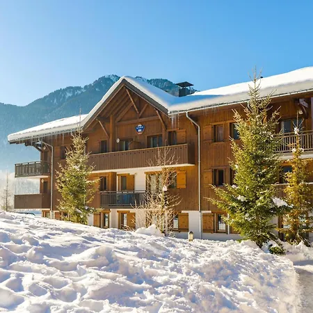 Chalet Spacious Alpine For 10 *